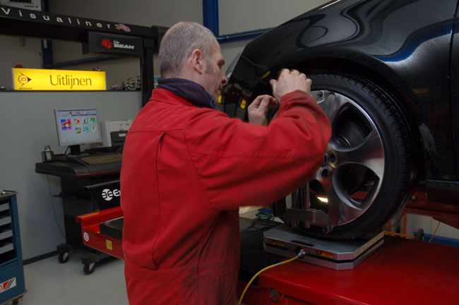 Lammert van der Meulen aan het werk